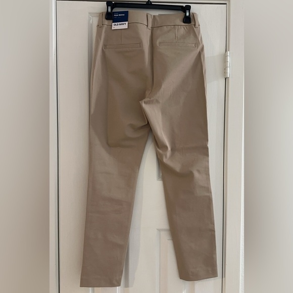 NWT Old Navy Pixie Skinny Pants Size 4 - Picture 2 of 5